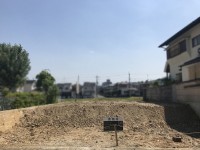 ☆建築条件無し売土地☆土地52.87坪！
お好きなハウスメーカー・工務店で建築可能！
東側通路・南側空きにつき、日当たり・通風良好！