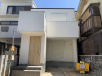 阪急『西向日駅』まで徒歩15分！ワンボックス車駐車可能！
長岡第七小学校まで徒歩6分(約450ｍ)とお子様の通学も安心です♪
モデルハウスもございます！