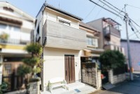 JR「京都」駅まで徒歩5分！
6.5帖のロフト付き！2017年4月築！
周辺施設も充実しており生活便利です♪

