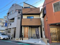 阪急「西山天王山」駅まで徒歩２分！
周辺施設も充実しており、生活便利♪
小学校徒歩圏内！お子様の通学も安心です♪