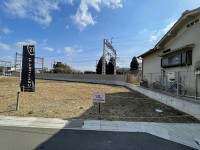 ☆全12区画の分譲地☆阪急「長岡天神」駅まで徒歩7分！
小学校も徒歩10分圏内でお子様にも安心です♪
自由設計！！