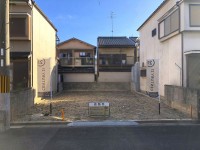 阪急『西山天王山駅』まで徒歩１６分！長岡第八小学校まで徒歩２分！
土地約３０.６４坪！前面道路広々６ｍ、間口広々約８ｍ！駐車２台可能♪