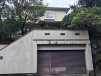 4SLDKのゆったりとした間取り！土地広々約50坪！
南向きベランダの為、陽当たり良好です！！
天井収納庫、納戸付き！収納充実！掘り込みガレージ有り！