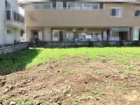 全５区画の分譲地！自由設計なのでお好きな間取りで建築可能！
前面道路広々８ｍで駐車もラクラク♪
モデルハウスもございますので、ご案内いたします！