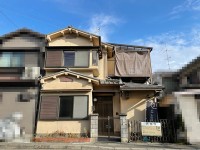 ２００４年１２月に１階の一部をリフォーム済！
閑静な住宅地の整形地！室内丁寧にお使いです！
生活施設が徒歩圏内に揃っており、生活便利な立地です♪