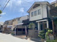 ☆5LDKの重厚感漂う和モダンなお家☆
阪急「西向日」駅徒歩7分！土地広々38坪！
駐車2台可能(カーポート・ガレージゲート付)！約8帖のスカイデッキ付！
