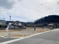 全１８区画の分譲地！前面道路６ｍ以上で駐車もラクラク！
自由設計なのでお好きな間取りにて建築可能！
弊社専属の設計士が無料で間取りを作成致します！