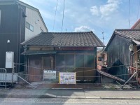 京福『妙心寺駅』徒歩１分とＪＲ『花園駅』徒歩１５分の駅チカ２ＷＡＹアクセス！
自由設計につき、お好きな間取りにて建築可能です！
買い物便利な立地♪