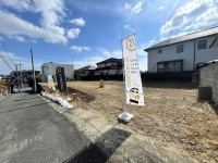 2区画分譲地☆阪急「長岡天神」駅より徒歩11分♪
土地広々78.24坪！
長岡天満宮の南にある閑静な住宅街で周辺施設も充実！