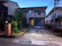 ゆったりとした5SLDKの間取り☆駐車2台可！
1階部分に大容量のパントリー有！
土地広々55坪以上！ガーデニングスペースも有♪
収納豊富な間取りです！