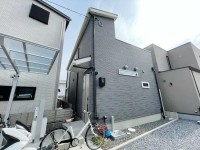 令和３年３月建築の築浅物件の美宅！Ｎｅａｒｌｙ　ＺＥＨの家！
太陽光発電システム付のオール電化住宅で安心・安全！
阪急『洛西口駅』まで徒歩１３分！