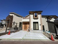 阪急「西山天王山」駅徒歩１５分！大型分譲地！
前道広々6ｍ！土地広々31.64坪！！
第二大山崎小学校まで約480ｍ（徒歩6分）でお子様にも安心！