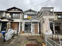 ２０２３年６月リノベーション完成！
レトロ＆ヴィンテージ調のおしゃれなお家！
阪急『西向日駅』まで徒歩１３分！南向きにつき、陽当たり良好！
