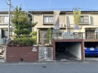両面道路につき、採光・通風良好！全居室６帖以上の４ＤＫ！
リフォームのご相談も承っております！
徒歩圏内に周辺施設も充実で生活便利な立地♪