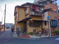 JR桂川駅まで徒歩7分で通勤・通学に便利(^^)/
南東角地に付き、陽当り・通風良好！
建築条件無し土地の為、お好きなハウスメーカー・工務店で建築可能です♪