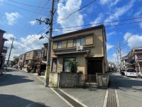 小・中学校まで徒歩圏内！さらに周辺に公園も多数あり！
前道広々6ｍ！駐車が苦手な方も安心！
閑静な住宅街でのびのび子育てができる住環境です♪