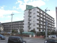 向日市、伏見区、南区の不動産なら<br>センチュリー21ユニバーサルホームサービス向日町店へ！ ２０２３年７月にフルリノベーション済！
ＪＲ『桂川駅』まで徒歩１３分！ペット飼育可能(規約有り)！
スーパーやコンビニなどが徒歩圏内で生活便利！
