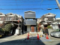 阪急『東向日駅』とＪＲ『向日町駅』の２ＷＡＹアクセス！
南向きで陽当たり良好！整形地！
スーパーやコンビニが徒歩圏内で生活便利な立地♪