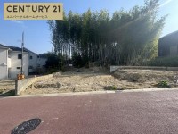 阪急「西山天王山」駅徒歩15分！大型分譲地！
前道広々6ｍ！土地広々32.87坪！！
第二大山崎小学校まで約480ｍ（徒歩6分）でお子様にも安心！