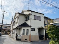 阪急『桂駅』徒歩１２分と通勤や通学に便利！
閑静な住宅地の北東角地で採光・通風良好！
リフォームのご相談も承っております！徒歩圏内に周辺施設が充実♪