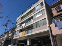 2023年1月末リノベーション済！
南西角部屋の為、日当たり良好！ペット飼育相談可能！(規約による制限有)
小・中学校まで徒歩圏内！お子様の通学も安心です！