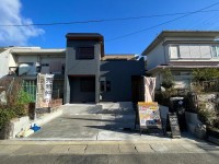 令和6年2月フルリノベーション完成！
阪急「西山天王山」駅まで徒歩7分！
南向きバルコニー＆お庭で採光良好！
家事効率UPの回遊動線やランドリースペースにもご注目を♪