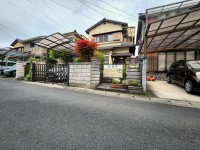 全居室6帖以上！ゆとりのある間取り！
室内大変きれいにお使いです！南向き！陽当たり良好！
駐車場はカーポート付きの為、雨の日も安心です！