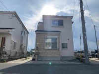 土地広々約36坪！日当たり・通風良好！
駐車スペースは3台駐車可能！
整形地・前面道路との高低差無し！