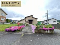 自然豊かで心休まるオール電化住宅！
落ち着きのあるゆったりとした立地の為、別荘としても充実してお使いいただけます！
家庭菜園などお好きな方にもオススメです♪