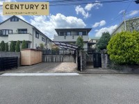 土地広々86坪超！南側に大きなお庭付！
収納スペース豊富な5SSSLDKK♪
2世帯住宅をお探しの方にオススメ！
区画の整った閑静な住宅地！
子育て世帯に大変オススメ！