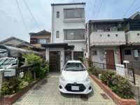 閑静な住宅街につき周辺交通量少なめ！
事務所併用住宅（１階事務所・２階３階居室スペース）
事務所併用や二世帯住宅・シェアハウスとしての利用も可能です！