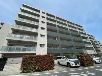 駅チカ！2WAYアクセス♪
阪急長岡天神駅まで歩10分、JR長岡京駅まで歩11分！
広々89.95平米！南向きバルコニーで採光良好♪
専用駐車場付！管理員24ｈ常駐！