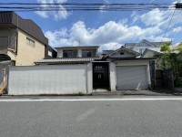 ☆建築条件無し土地☆お好きなハウスメーカー・工務店で建築可能！
阪急「西山天王山」駅まで徒歩10分と便利な立地♪
スーパーやコンビニなど徒歩圏内に周辺施設充実！