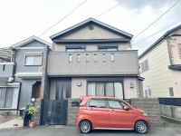 建築条件無し売土地につき、お好きな工務店やハウスメーカーで建築可！
南向きで目の前も公園で陽当たり・通風良好！
阪急とＪＲの駅近２ＷＡＹアクセス！前面道路は１２ｍ！