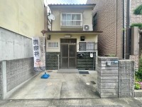 阪急「西向日」駅まで徒歩１４分と便利な立地！
収益物件としても検討いただけます！
閑静な住宅地で安心です♪