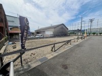 限定３区画の分譲地！ＬＤＫ広々１８帖！
収納スペース充実！全居室６帖以上の３ＬＤＫ！
スーパーやコンビニ、ドラッグストアがすぐ近くで買い物便利♪