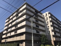２０２５年１２月リフォーム完了！新耐震基準適合マンション！
使いやすい３ＬＤＫの間取り！各居室に収納スペース有！
小・中学校まで徒歩圏内！お子様の通学も安心です！