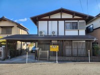 リフォーム歴有り！琵琶湖眺望可能！
土地広々約５４坪！南東向きバルコニーの為、日当たり良好！
広々とした庭もあり家庭菜園などが楽しめます！
