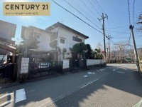 解体更地渡し！土地広々約９７坪！
角地の為、日当たり・通風大変良好♪
建築条件無しにつきお好きなハウスメーカー・工務店で建築可能！