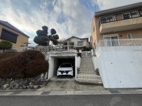 建築条件無し土地！お好きなハウスメーカー・工務店で建築可能♪
有効敷地面積広々約７７坪!
閑静な住宅地につき交通量少なめ！子育て世帯の方も安心です！