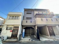 ２０２４年１２月リフォーム済み！
全居室６帖以上の４ＤＫ！阪急とＪＲの２ＷＡＹアクセスで通勤通学に便利！
イオンモール京都桂川など周辺施設充実！