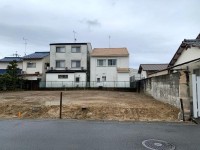 建築条件無土地！お好きなハウスメーカー・工務店で建築可能！
閑静な住宅街！土地広々約４５坪！
小学校まで徒歩圏内！お子様の通学も安心です！