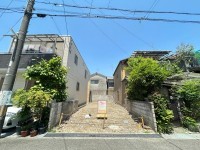 建築条件無し土地につき、お好きな工務店やハウスメーカーで建築可能！
徒歩１０分圏内に買い物施設が充実！
阪急「西向日駅」まで徒歩６分と通勤・通学に便利♪