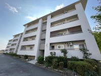 出入りしやすい２階部分のお部屋！
２０２０年１０月リフォーム済！広々ＬＤＫ１７帖！全居室収納付き！
阪急「西山天王山」駅まで徒歩１５分！通勤・通学に便利な立地♪