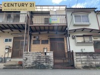 向日市、伏見区、南区の不動産なら<br>センチュリー21ユニバーサルホームサービス向日町店へ！ 閑静な住宅地の２ＬＤＫ！前道広々６ｍ！
南向きにつき、日当たり良好！
リフォームのご相談承っております！
