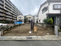 自由設計可能な約２５坪の売土地☆
ＪＲ「長岡京」駅まで徒歩１５分！２ＷＡＹアクセスも可能な立地！
閑静な住宅街でお買い物施設が徒歩圏内に充実♪
