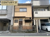 建築条件無し土地！
久世西小学校まで徒歩３分とお子様の通学も安心！！
周辺徒歩圏内に生活施設やイオンモール京都桂川があり便利な住環境！