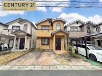 ２０２６年２月にリフォーム完成予定！
駐車２台可能な３ＬＤＫ！区画整う閑静な住宅地♪
前面道路ゆったり６ｍ、間口６．９ｍの整形地！