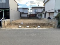 土地ゆったり約３５坪！建築条件無土地！お好きなハウスメーカー・工務店で建築可能！
前道６ｍ！駐車もラクラクなお家が実現します！
閑静な住宅地につき落ち着いた住環境♪