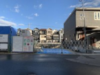 全２区画の分譲地！
ＬＤＫ広々２１帖！納戸やＷＣＬなど収納スペース充実！
駐車２台可能！(車種による)小学校まで徒歩圏内！お子様の通学も安心です！